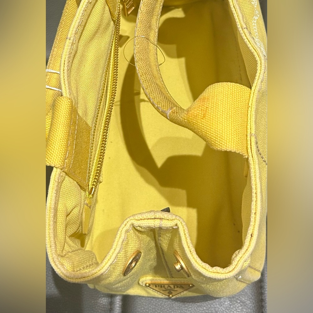 Authentic Yellow Prada Canapa - Picture 11 of 16